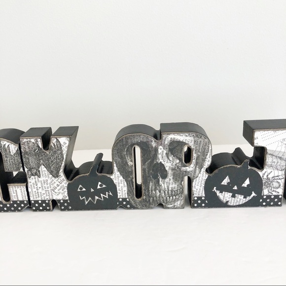 Trick or Treat Halloween Decor - Picture 3 of 5